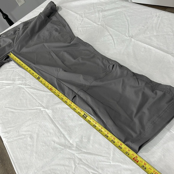 Columbia Omni shade nylon hiking pants size 16 women’s gray roll up - Picture 13 of 16